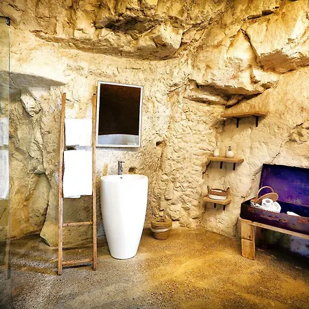 Bed & Breakfast Chez Les Grottes