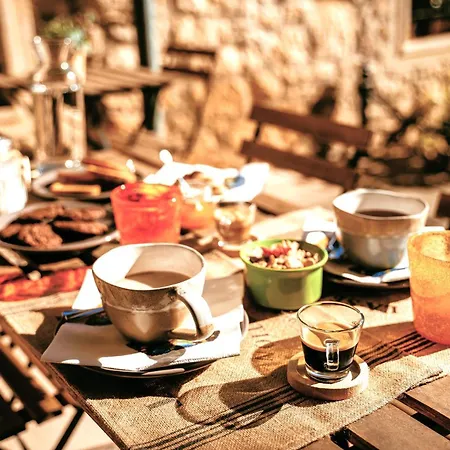 Chez Les Grottes Bed & Breakfast Longare